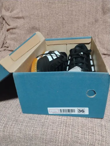 TÊNIS NOVO ADIDAS///