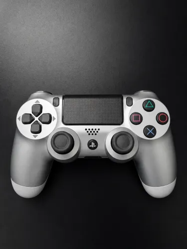 Controle DualShock 4 PS4 Original Prata e Branco