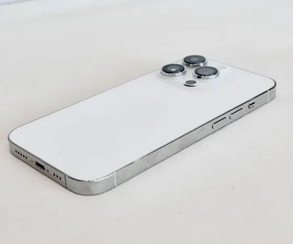 Vendo iPhone 14 Pro Prata