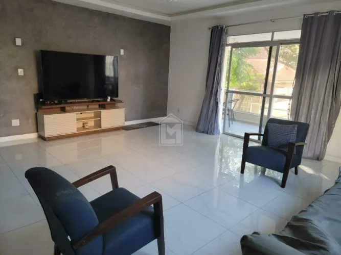 Amplo apartamento com 190m² em localização estratégica de Jardim da Penha excelente oport