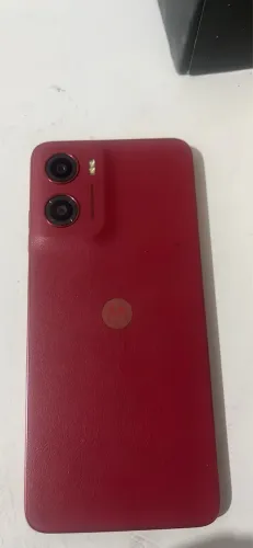 Motorola Moto G05 vermelho