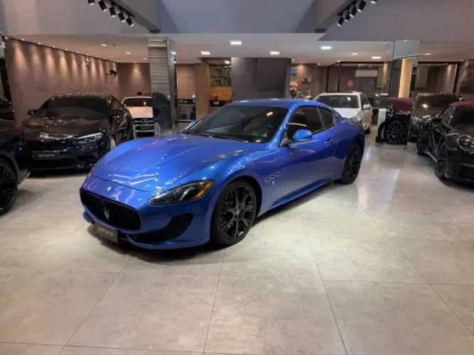 Maserati Granturismo 2013