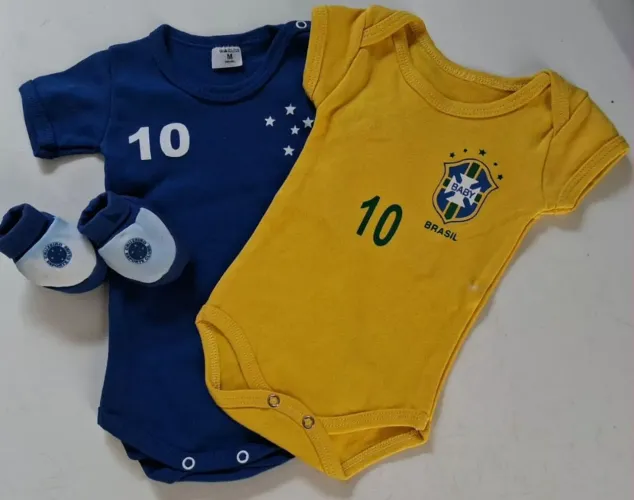 Bodie para bebe kit cruzeiro+ Brasil 3 bodie e de brinde o sapatinho tamanho M