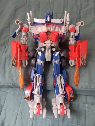 Transformers ROTF Leader Class Optimus Prime