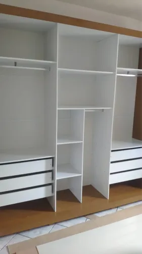 Guarda roupa de casal