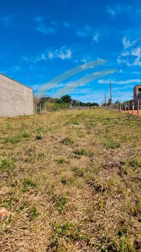 Terreno para ser seu lar e lazer na beiro do rio no bairro Santa Lourdes !