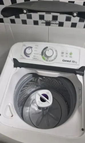 Máquina Consul 12kg novíssima