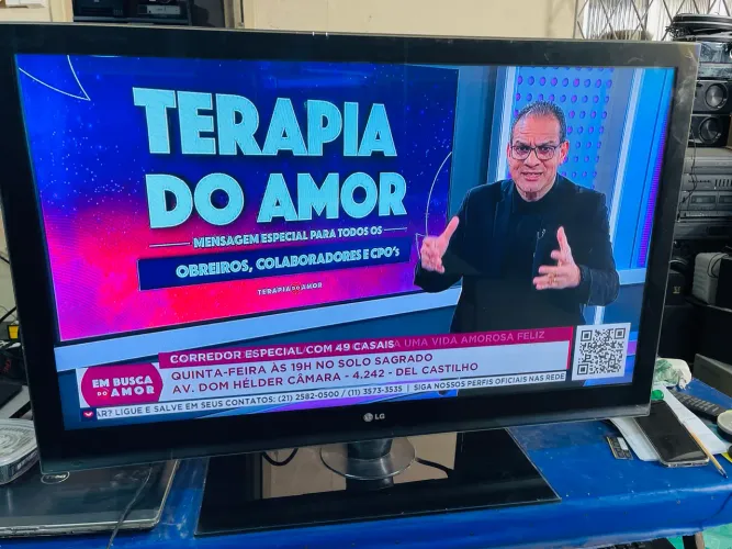 Vendo tv LG - 42 polegadas