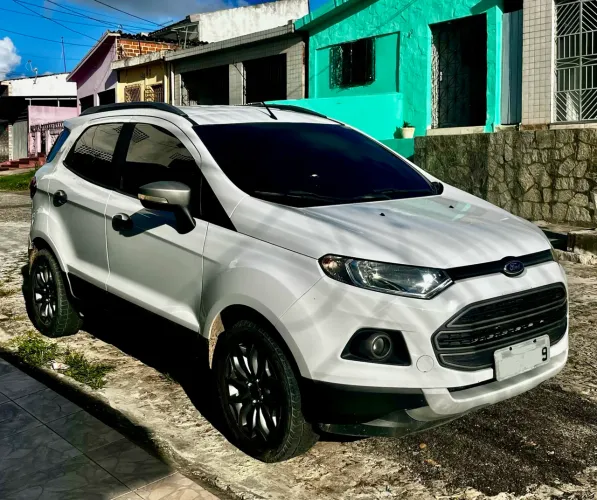 Ford Ecosport Freestyle 1.6 16V Flex 5P 2014