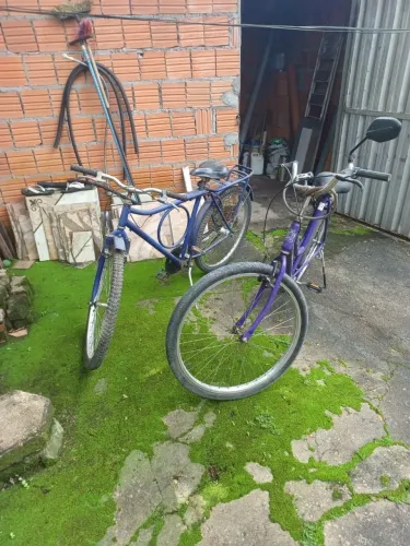 Vende-se duas bicicletas Monark