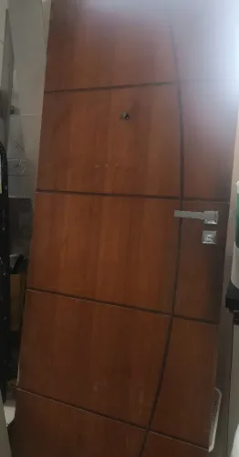 Porta com fechadura