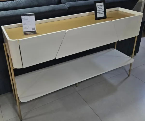 Aparador Liara 1.40cm R$ 1.169,00