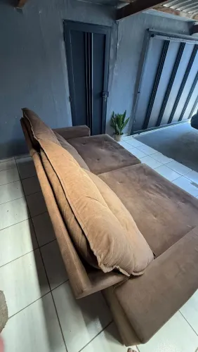SOFÁ RETRÁTIL E RECLINÁVEL - MARROM GRANDE ENTREGO NESSE PREÇO SOFA BOM E GRANDE