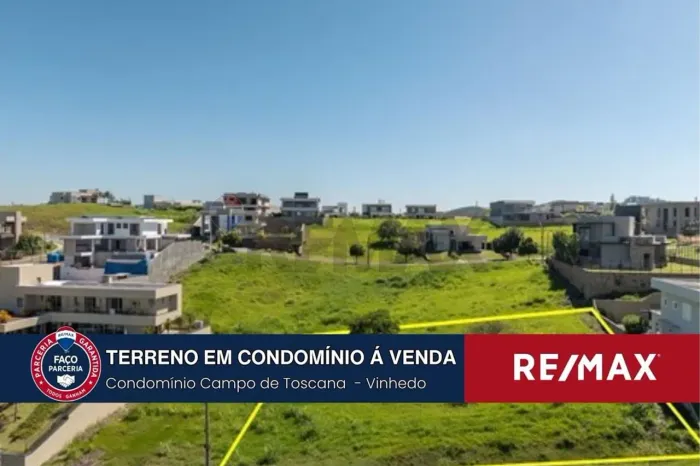 Terreno em Vinhedo no Condomínio Campo de Toscana 1.600 m2