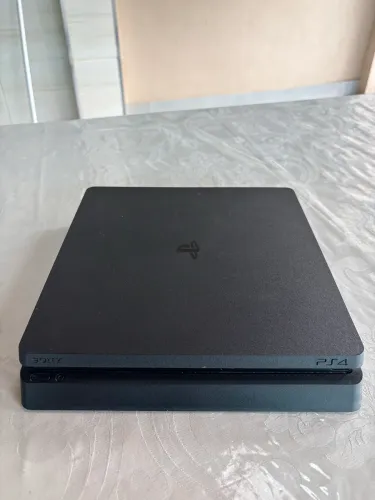 PS4 1 tb + 7 jogos - Caeté MG