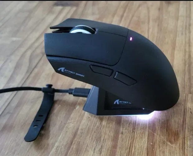 Vendo Mouse Attack Shark X11 com Dock de Carregamento Novo