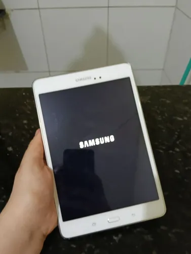 Vendo Samsung Galaxy Tab A SM-P350, com S Pen e carregador!