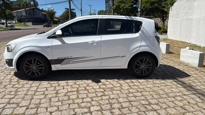 Chevrolet Sonic HB LTZ Effect 1.6 16V Flexp 5P AUT 2014
