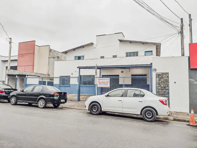 Atibaia SP Ponto comercial ao lado da Lojas Cem com 480m²