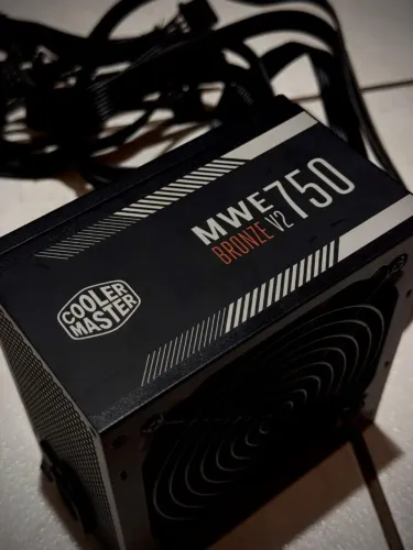 Fonte Cooler Master 650w plus bronze