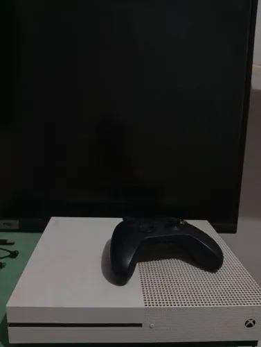 Xbox one s 781gigas.