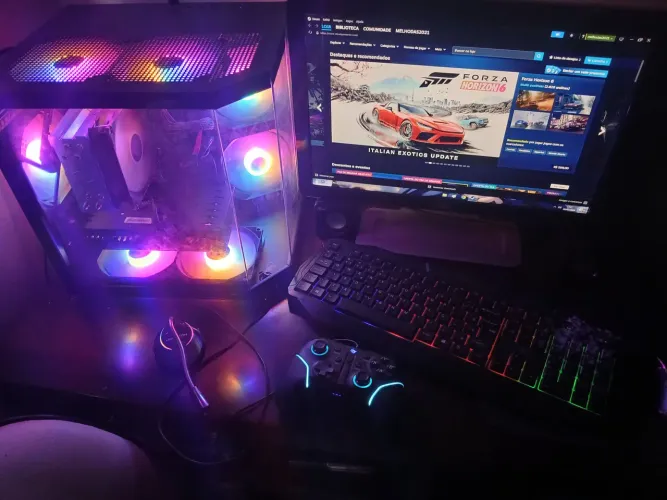 Pc gamer completo i5 3470, rx590 8gb gme, 16 gb ram, ssd 240 + hd500 + monitor acessórios