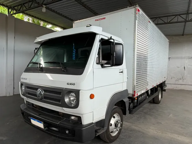 CAMINHÃO BAÚ 3/4 VOLKSWAGEN 8.160 2015