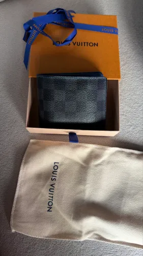 Carteira Louis Vuitton original com caixa 