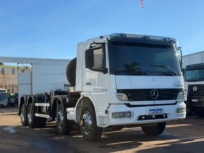 Mercedes-Benz Atego 2428 + Roll On Roll Off RodoVale 25 Tonelada