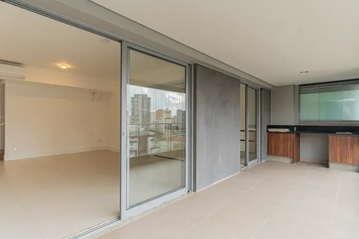 Apartamento para Locação na Vila Nova Conceição 160m², 3 Suítes, 2 Vagas e Depósito