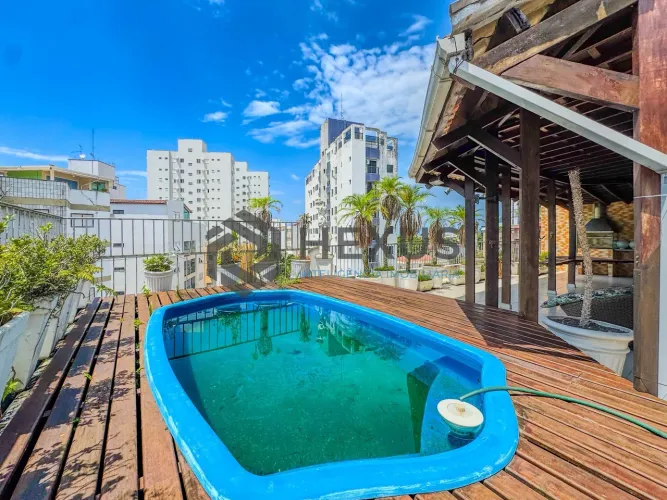 Cobertura Penthouse com piscina e churrasqueira na Praia do Tombo, Guarujá