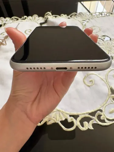 iPhone XR branco 128gb único dono
