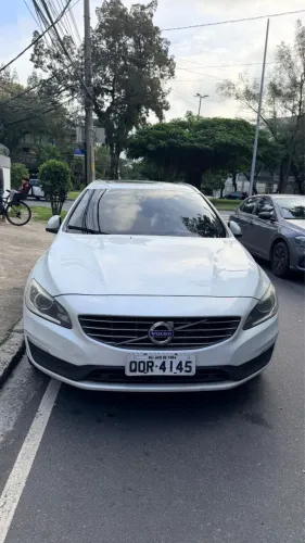 Volvo V60 T-4 Momentum 2.0 190cv 5P 2018