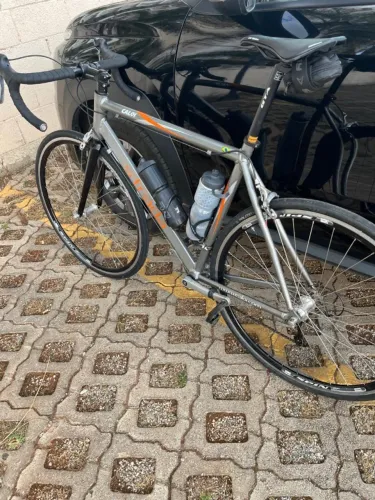 Speed Caloi Strada - Shimano Sora | Carbono | Quadro 56