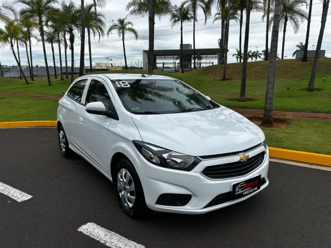 Chevrolet Onix Hatch LT 1.0 8V Flex Mec. 4P 2018