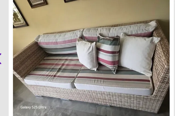 Sofá vime sintético e mesa