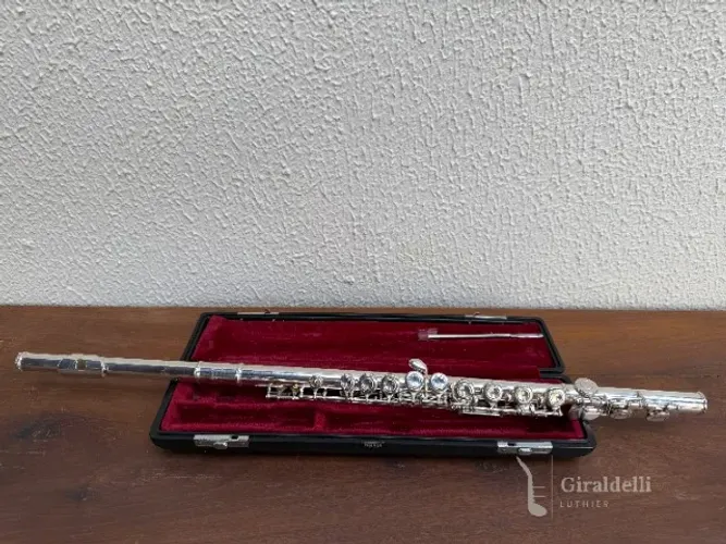 Flauta Transversal Yamaha YFL-211S Revisada e Pronta para Tocar
