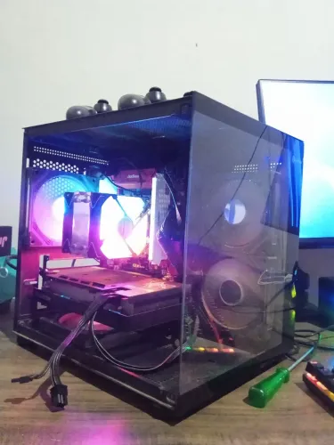 Pc gmaer xeon E5 2680 V4 + rx 6600