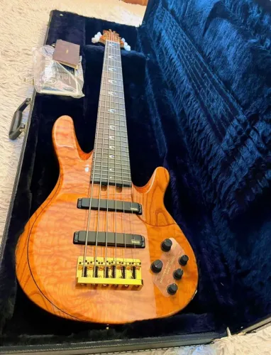 Contra baixo Yamaha JP2 