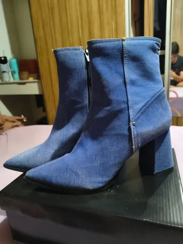 Bota feminina jeans 