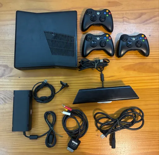 Xbox 360 Slim