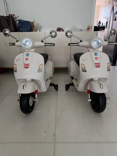 VESPA BRANCA ELETRICA 12v BANDEIRANTE