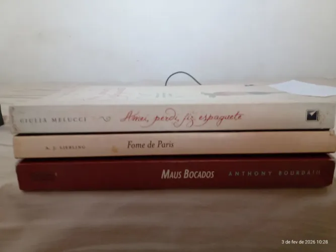 Kit de livros.