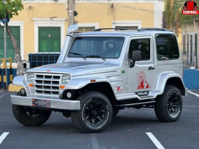 Troller T-4 4X4 2.8 TB Int. Cap. Rígida Diesel 2002