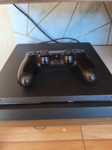 Playstation 4 - Xbox one