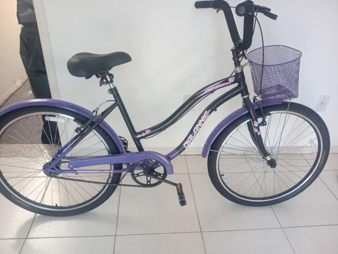 Vendo bicicleta nova por 450 reais.