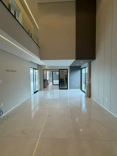 casa de alto padrão para locação - 4 Suítes | 210m2 | Móveis projetados | deck gourmet
