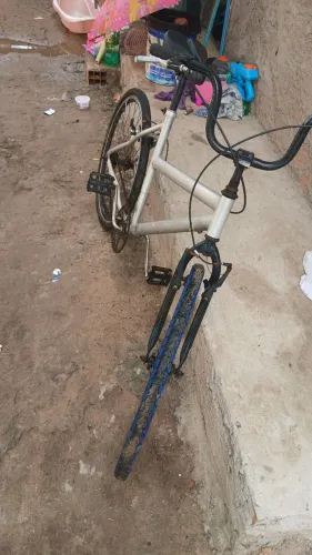Vende-se aro 26 pra ir embora rápido,nao aceito olx pay