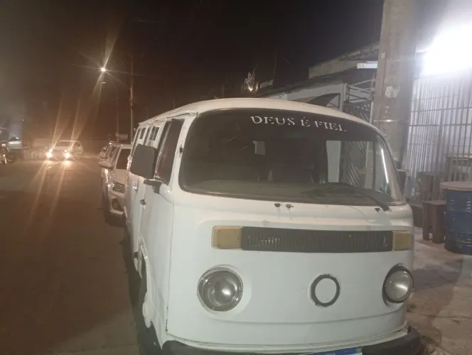 Volkswagen Kombi Standard/ Luxo/ Serie Prata 1997