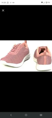 Tênis feminino TAM 35 novo